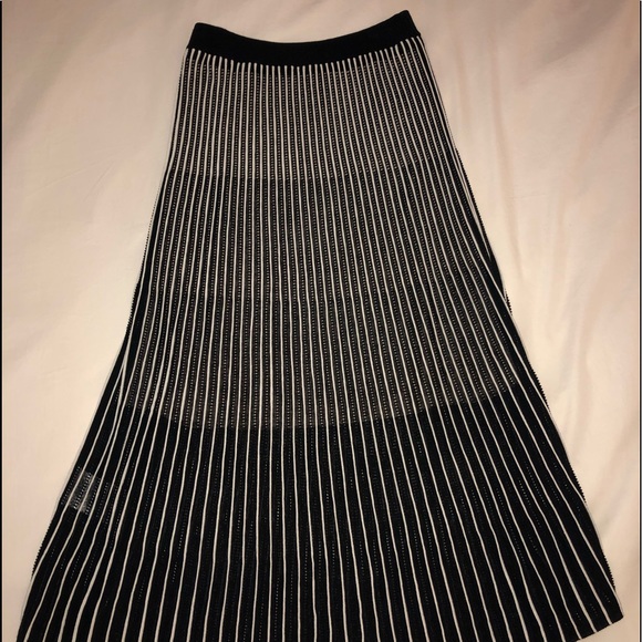 BCBG Max Azria Knit Ombré Midi Skirt - Picture 4 of 7